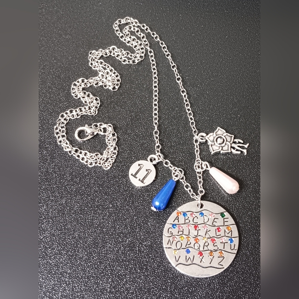 Stranger Things Necklace with Gem Pendant And Charms (New) - Picture 2 of 4